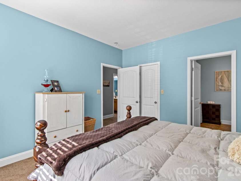 340 Sportsman Drive, Salisbury, NC 28146.  MLS# CAR4426150, YatesRealty ID 52113. 