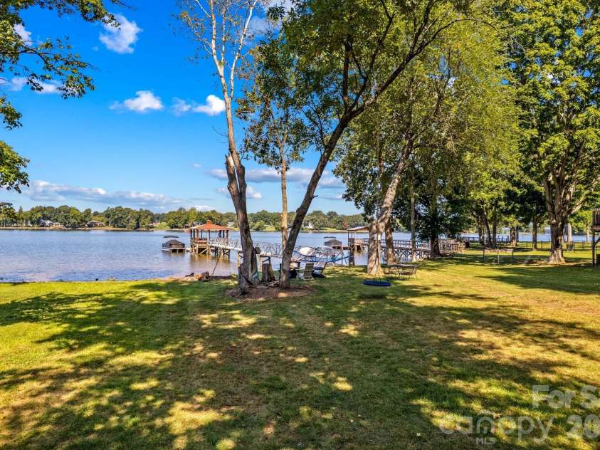 340 Sportsman Drive, Salisbury, NC 28146.  MLS# CAR4426150, YatesRealty ID 52113. 