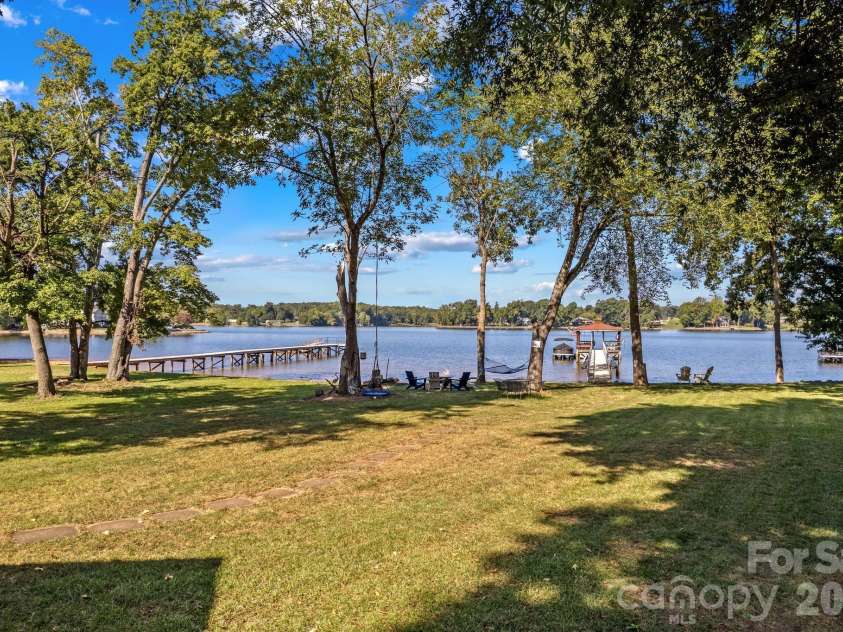 340 Sportsman Drive, Salisbury, NC 28146.  MLS# CAR4426150, YatesRealty ID 52113. 