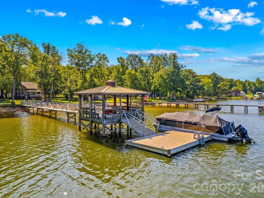 340 Sportsman Drive, Salisbury, NC 28146.  MLS# CAR4426150, YatesRealty ID 52113. 