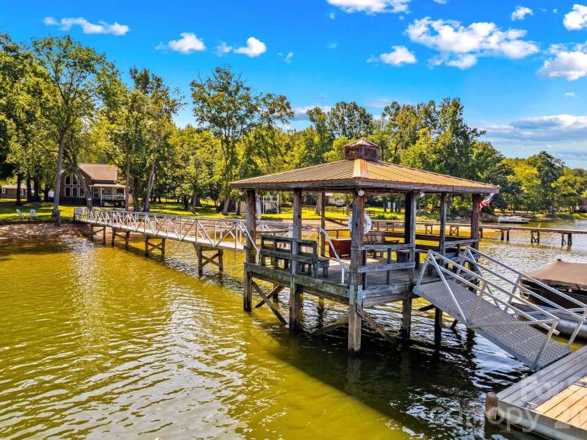 340 Sportsman Drive, Salisbury, NC 28146.  MLS# CAR4426150, YatesRealty ID 52113. 