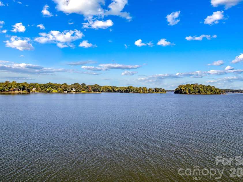 340 Sportsman Drive, Salisbury, NC 28146.  MLS# CAR4426150, YatesRealty ID 52113. 