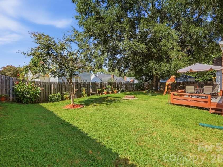 7601 Gillman Court, Charlotte, NC 28269.  MLS# CAR4423349, YatesRealty ID 52120. 