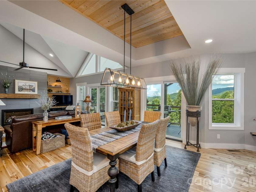 110 Quail Mountain Lane, Waynesville, NC 28786.  MLS# CAR4424241, YatesRealty ID 52123. Dining Area