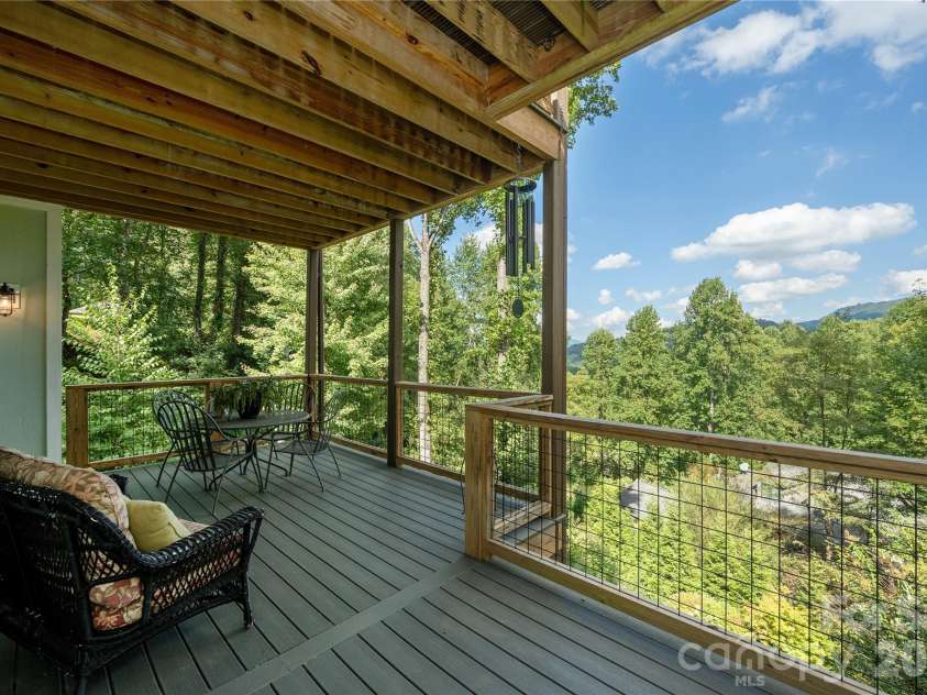 110 Quail Mountain Lane, Waynesville, NC 28786.  MLS# CAR4424241, YatesRealty ID 52123. Lower level deck