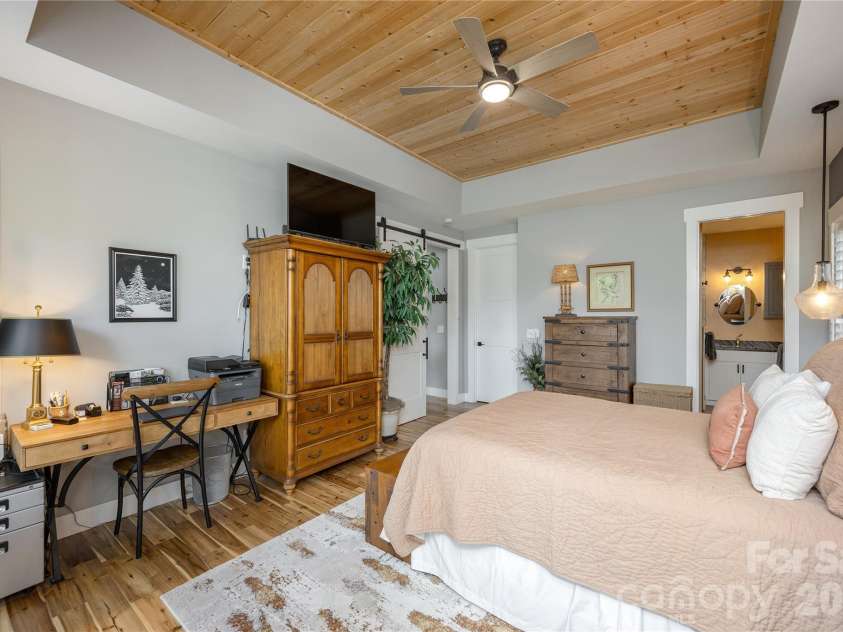 110 Quail Mountain Lane, Waynesville, NC 28786.  MLS# CAR4424241, YatesRealty ID 52123. Primary