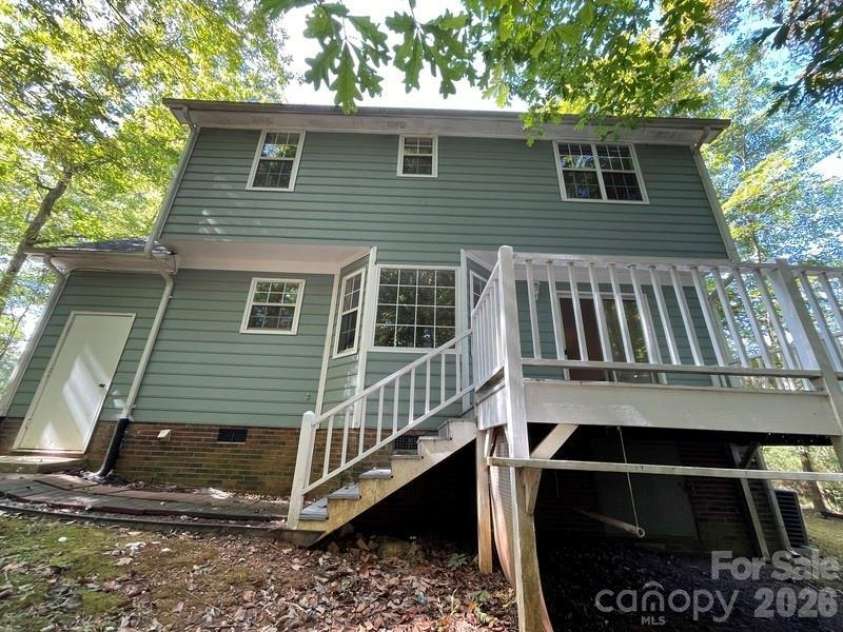 3705 Sandberry Drive, Waxhaw, NC 28173.  MLS# CAR4426666, YatesRealty ID 52124. 