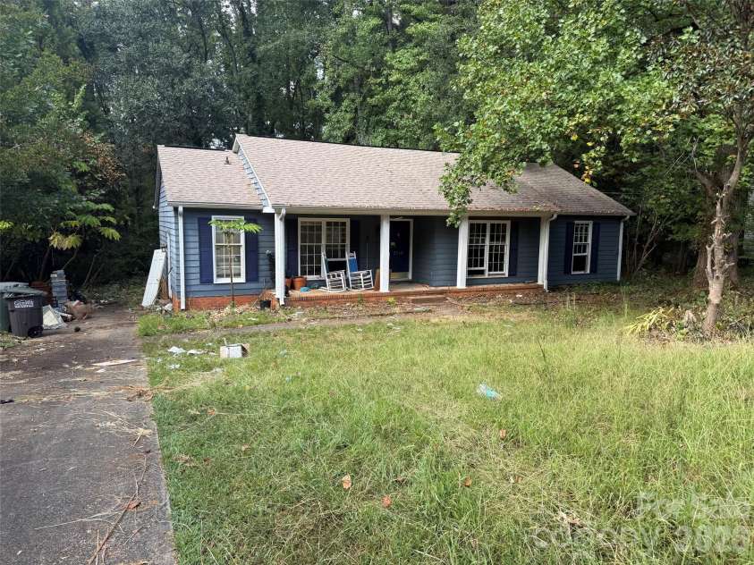 3740 Sugar Spring Road, Gastonia, NC 28054.  MLS# CAR4426719, YatesRealty ID 52125. 