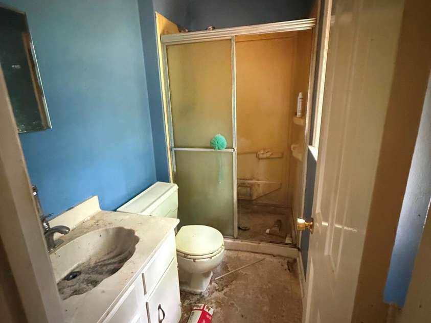 3740 Sugar Spring Road, Gastonia, NC 28054.  MLS# CAR4426719, YatesRealty ID 52125. 