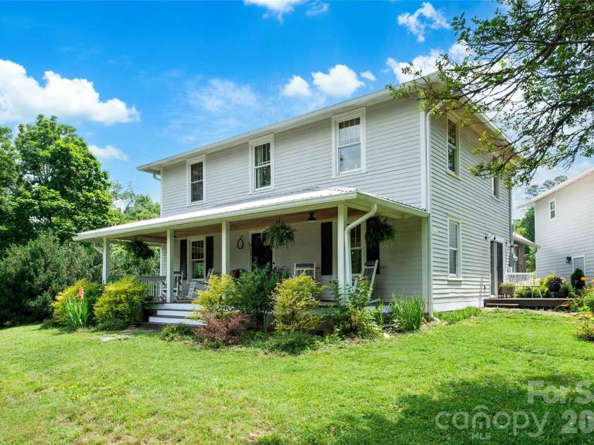 489 Turkey Creek Road, Leicester, NC 28748.  MLS# CAR4424710, YatesRealty ID 52126. 