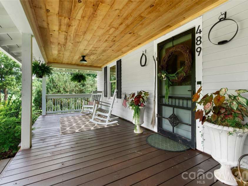 489 Turkey Creek Road, Leicester, NC 28748.  MLS# CAR4424710, YatesRealty ID 52126. 