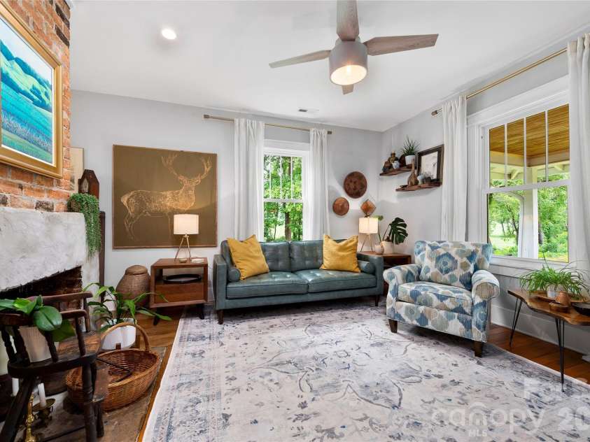 489 Turkey Creek Road, Leicester, NC 28748.  MLS# CAR4424710, YatesRealty ID 52126. 