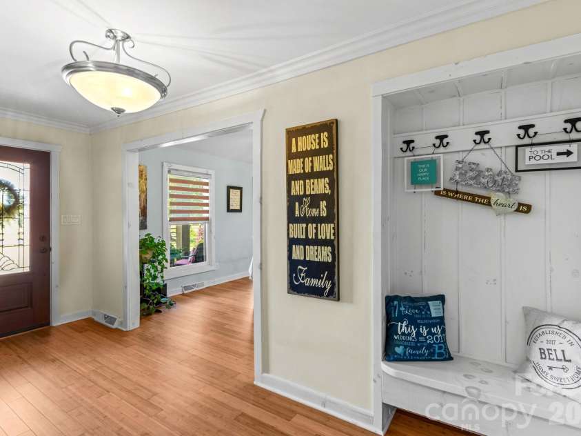 2361 Kennedy Road, Thomasville, NC 27360.  MLS# CAR4424748, YatesRealty ID 52127. 