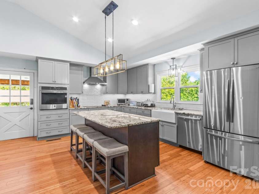 2361 Kennedy Road, Thomasville, NC 27360.  MLS# CAR4424748, YatesRealty ID 52127. 