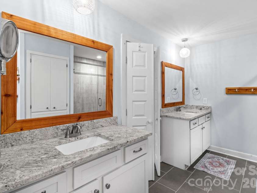 2361 Kennedy Road, Thomasville, NC 27360.  MLS# CAR4424748, YatesRealty ID 52127. 