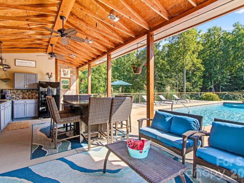 2361 Kennedy Road, Thomasville, NC 27360.  MLS# CAR4424748, YatesRealty ID 52127. 