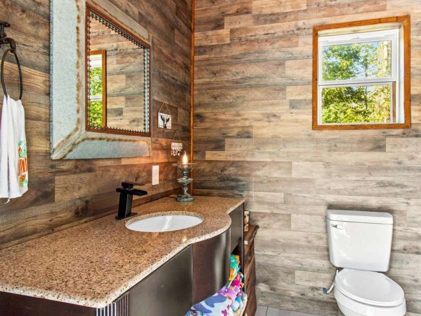 2361 Kennedy Road, Thomasville, NC 27360.  MLS# CAR4424748, YatesRealty ID 52127. 