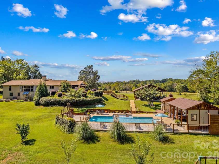 2361 Kennedy Road, Thomasville, NC 27360.  MLS# CAR4424748, YatesRealty ID 52127. 