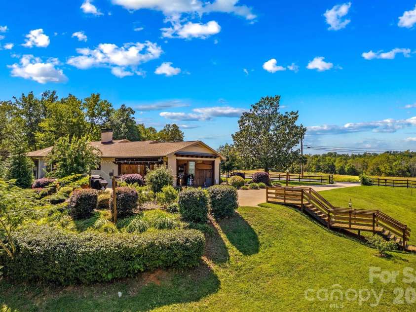 2361 Kennedy Road, Thomasville, NC 27360.  MLS# CAR4424748, YatesRealty ID 52127. 