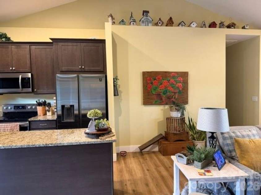 27 Day Lilly Court, Hendersonville, NC 28739.  MLS# CAR4426583, YatesRealty ID 52128. Kitchen