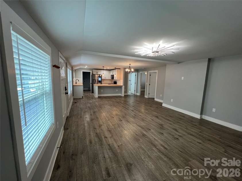 2631 Kenhill Drive, Charlotte, NC 28208.  MLS# CAR4354150, YatesRealty ID 5213. 