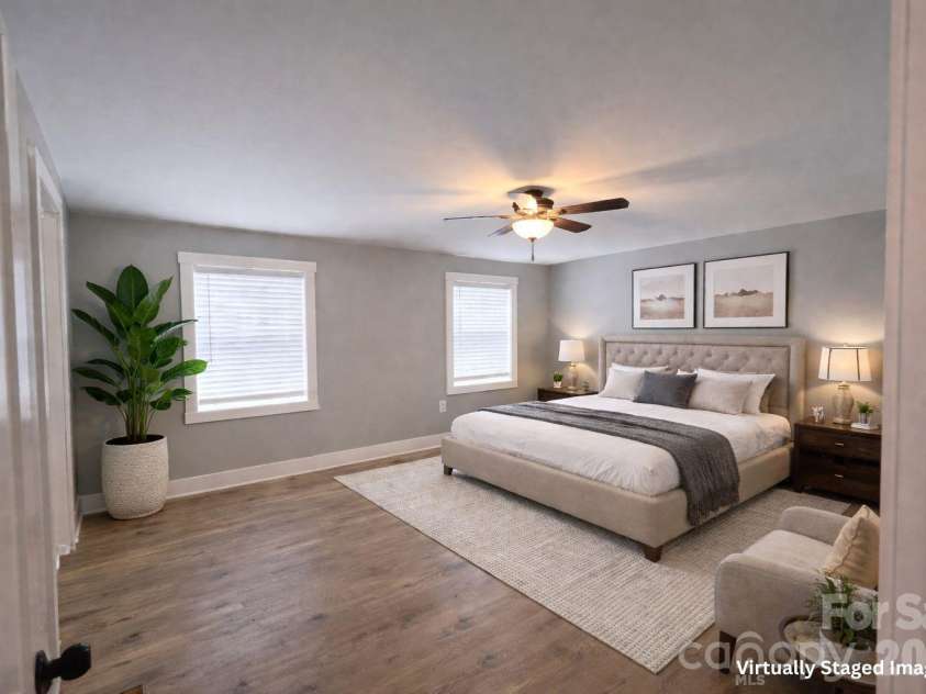 2631 Kenhill Drive, Charlotte, NC 28208.  MLS# CAR4354150, YatesRealty ID 5213. 