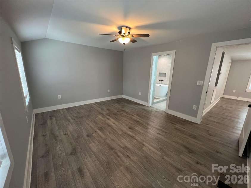 2631 Kenhill Drive, Charlotte, NC 28208.  MLS# CAR4354150, YatesRealty ID 5213. 