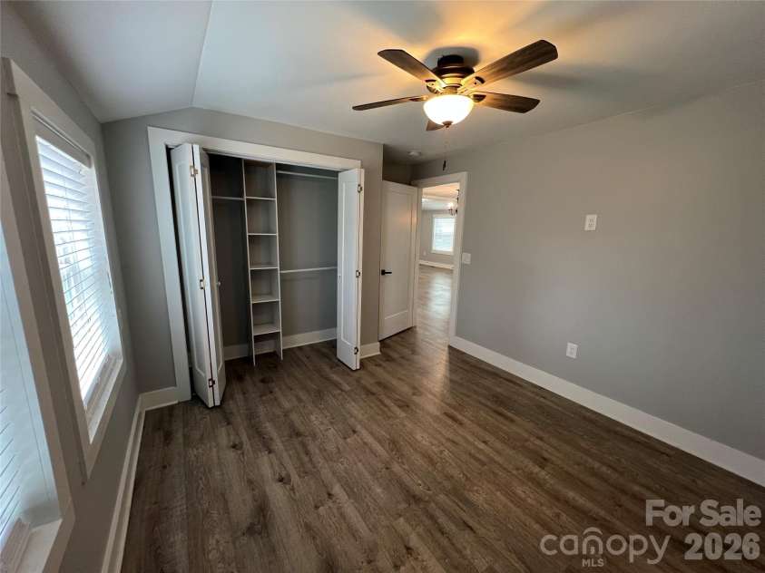 2631 Kenhill Drive, Charlotte, NC 28208.  MLS# CAR4354150, YatesRealty ID 5213. 