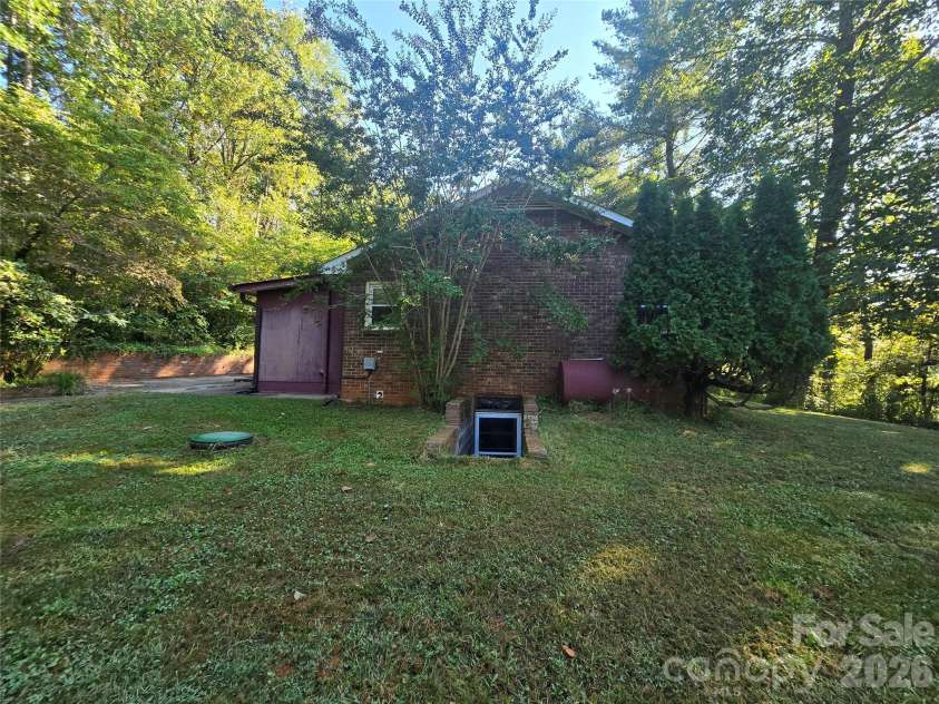 175 River Lane, Canton, NC 28716.  MLS# CAR4426723, YatesRealty ID 52131. 