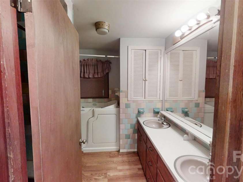 175 River Lane, Canton, NC 28716.  MLS# CAR4426723, YatesRealty ID 52131. 