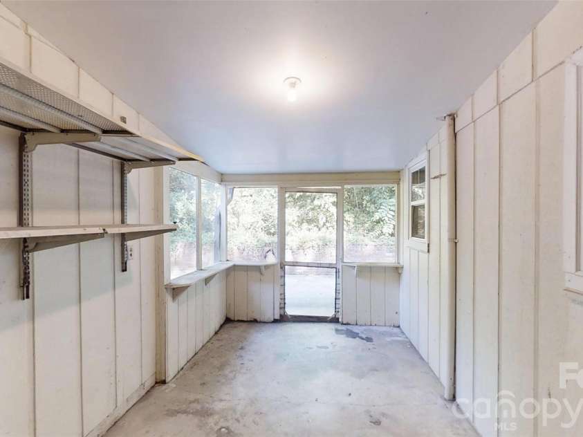 175 River Lane, Canton, NC 28716.  MLS# CAR4426723, YatesRealty ID 52131. 