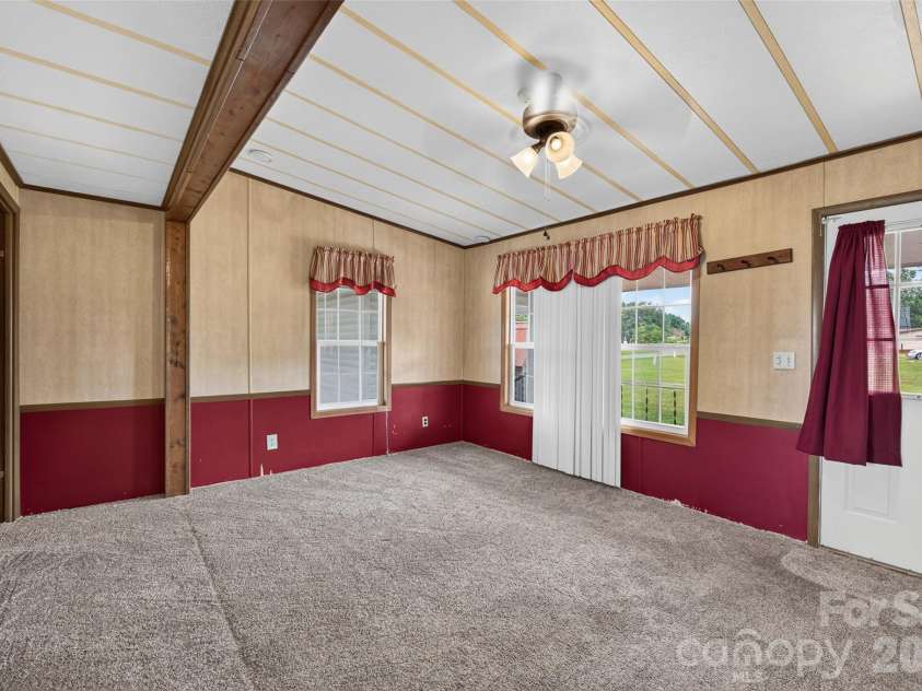 2468 Old Mountain Road, Statesville, NC 28625.  MLS# CAR4426106, YatesRealty ID 52132. 