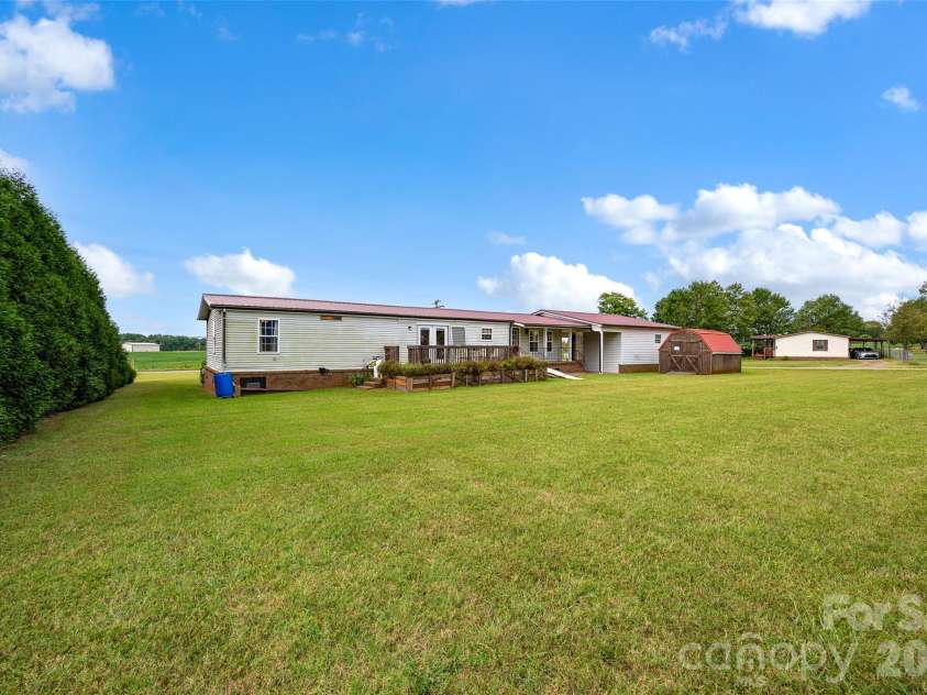 2468 Old Mountain Road, Statesville, NC 28625.  MLS# CAR4426106, YatesRealty ID 52132. 