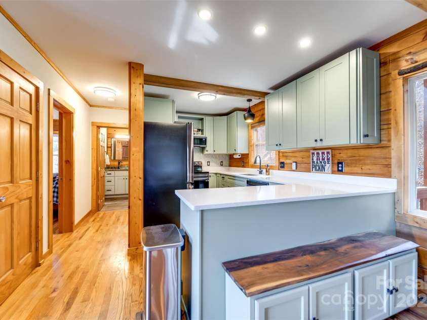 116 Billy Bob Trail, Waynesville, NC 28785.  MLS# CAR4231221, YatesRealty ID 5214. 