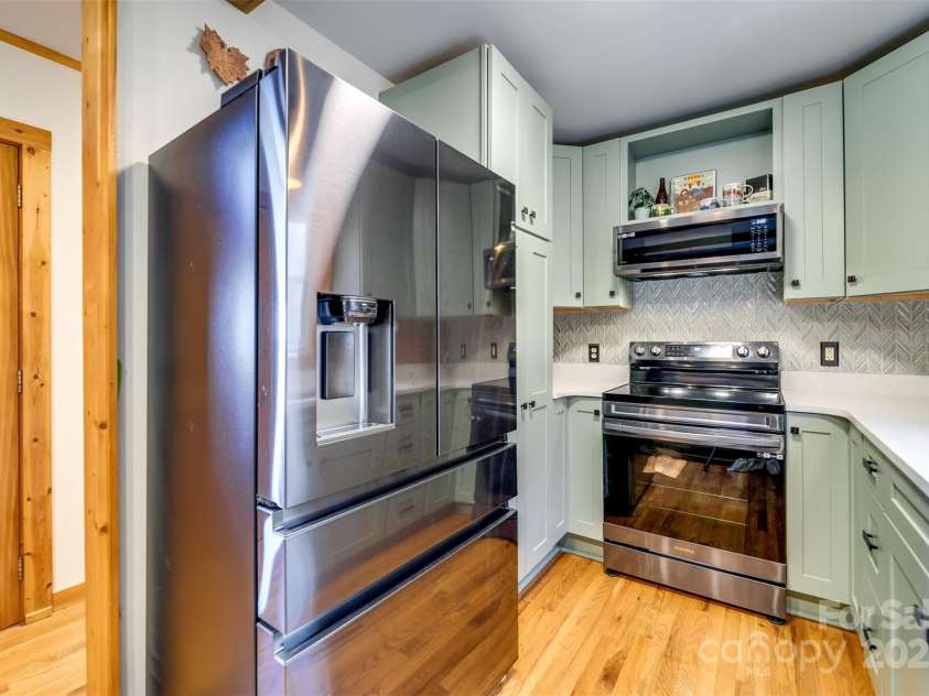 116 Billy Bob Trail, Waynesville, NC 28785.  MLS# CAR4231221, YatesRealty ID 5214. 