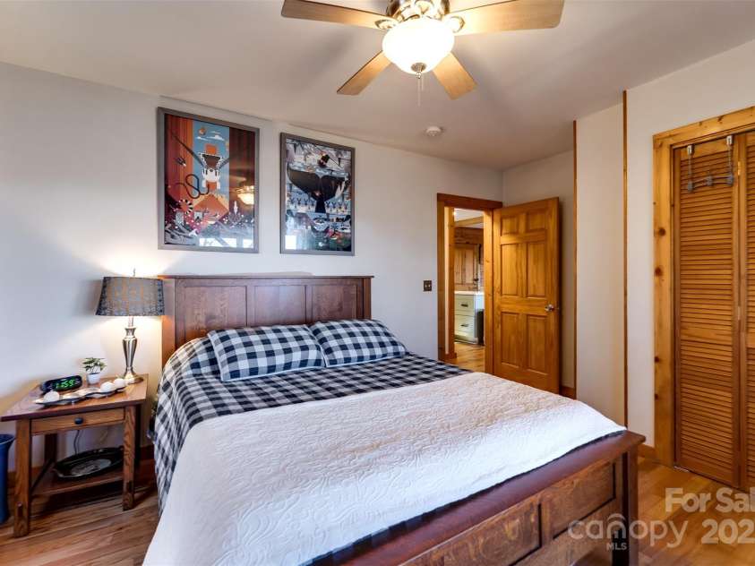 116 Billy Bob Trail, Waynesville, NC 28785.  MLS# CAR4231221, YatesRealty ID 5214. 