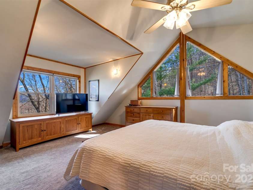 116 Billy Bob Trail, Waynesville, NC 28785.  MLS# CAR4231221, YatesRealty ID 5214. 