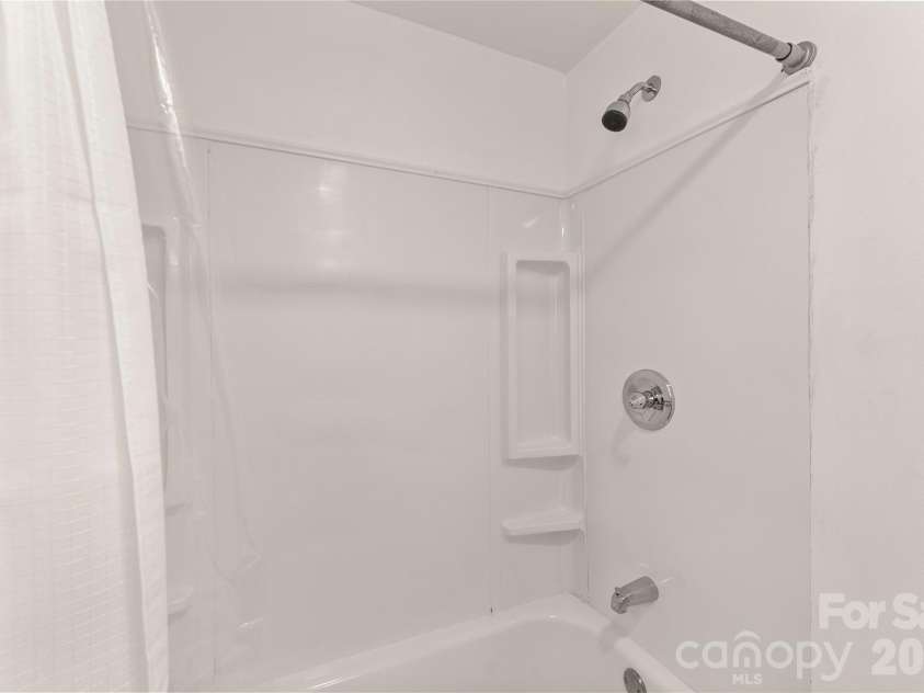 108 Wilrecar Drive, Black Mountain, NC 28711.  MLS# CAR4423678, YatesRealty ID 52141. 2nd bath shower