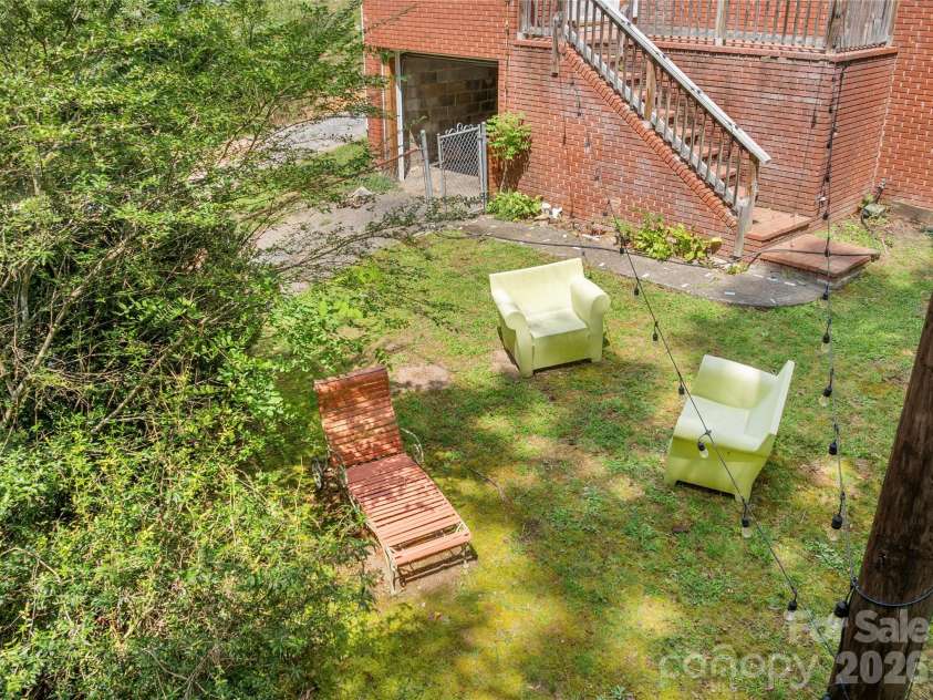108 Wilrecar Drive, Black Mountain, NC 28711.  MLS# CAR4423678, YatesRealty ID 52141. Yard