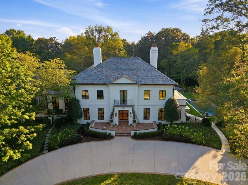 600 Hermitage Road, Charlotte, NC 28207.  MLS# CAR4422657, YatesRealty ID 52142. Gated Front Entrance off Hermitage Road