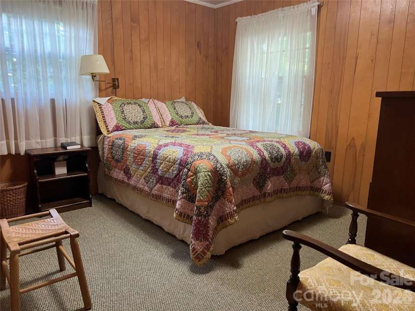 10 Hopewell Lane, Flat Rock, NC 28731.  MLS# CAR4426427, YatesRealty ID 52147. 