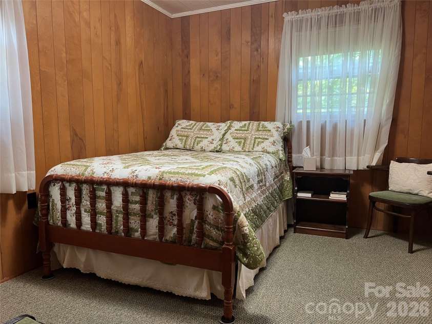 10 Hopewell Lane, Flat Rock, NC 28731.  MLS# CAR4426427, YatesRealty ID 52147. 