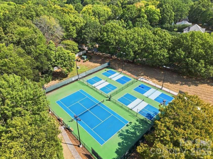 9423 Braemar Terrace, Charlotte, NC 28210.  MLS# CAR4403949, YatesRealty ID 52149. 4 pickleball courts