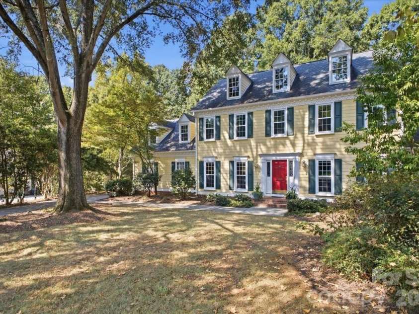 9423 Braemar Terrace, Charlotte, NC 28210.  MLS# CAR4403949, YatesRealty ID 52149. 