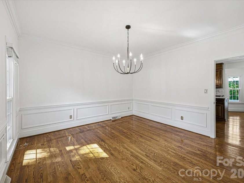 9423 Braemar Terrace, Charlotte, NC 28210.  MLS# CAR4403949, YatesRealty ID 52149. 