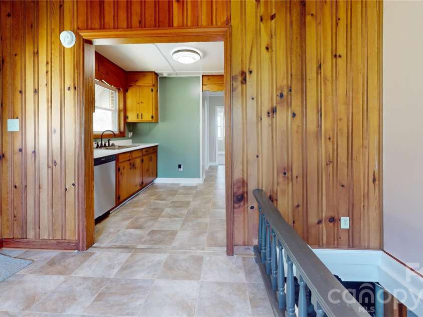 882 Poison Cove Road, Clyde, NC 28721.  MLS# CAR4285017, YatesRealty ID 5215. 