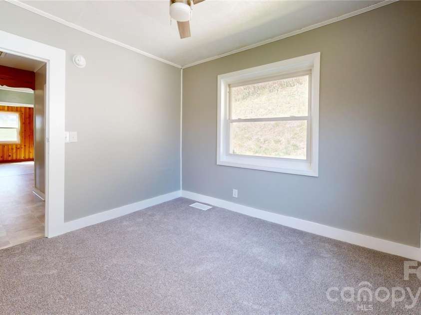 882 Poison Cove Road, Clyde, NC 28721.  MLS# CAR4285017, YatesRealty ID 5215. 