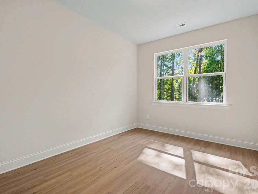 1538 34th Avenue Lane, Hickory, NC 28601.  MLS# CAR4425993, YatesRealty ID 52152. 