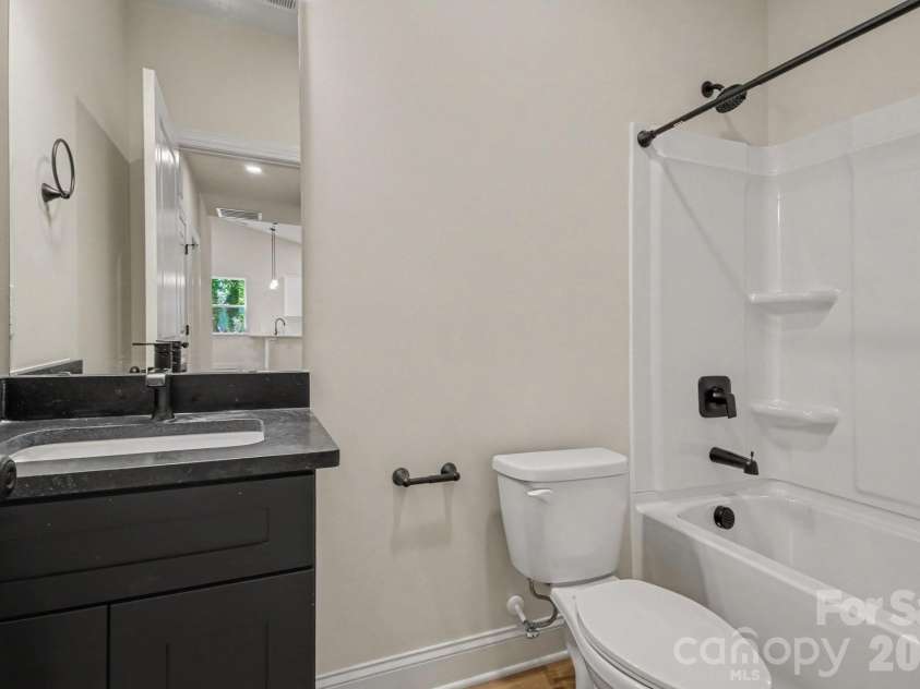 1538 34th Avenue Lane, Hickory, NC 28601.  MLS# CAR4425993, YatesRealty ID 52152. 
