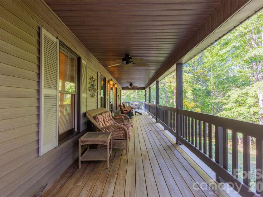 1221 Sam Cove, Robbinsville, NC 28771.  MLS# CAR4426788, YatesRealty ID 52156. 